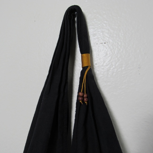 embroidered sequenced elephant accessory bag - Picture 4 of 8